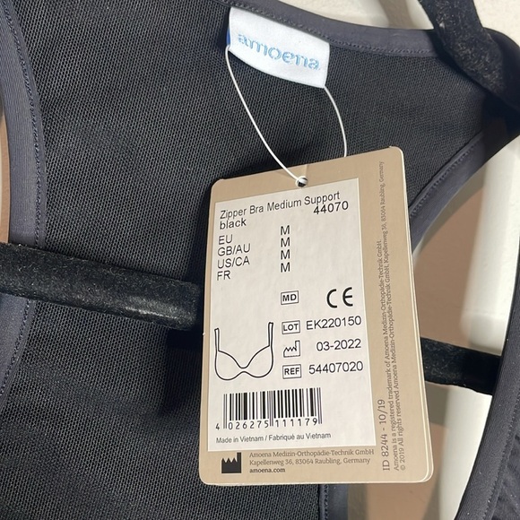 Amoena | Black Racerback Sports Bra with Front Zipper Size Medium NWT - Picture 2 of 4